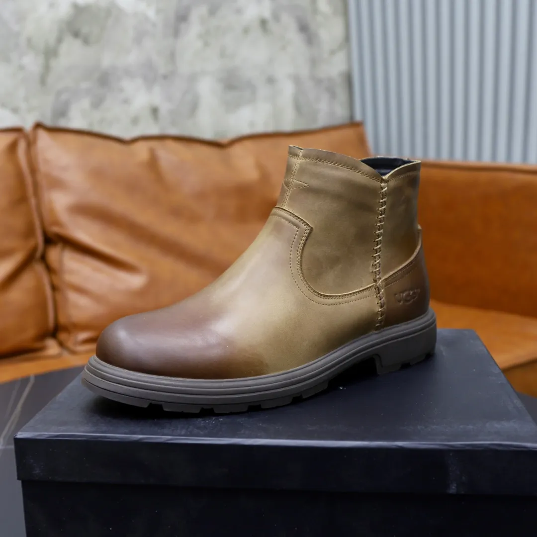 Ex-factory price: 640 thick wool imported from Australia Brand: UGG genuine purchasing agent Size: 39–44 Grade: Official website 1:1 Material: First-layer genuine leather waterproof and anti-freeze upper Real wool lining Original non-slip wear-resistant lightweight soft outsole Style category: Men's casual shoes Trendy style Comfortable on the feet Color: Real picture color